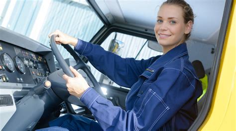 Survey Highlights Safety Concerns Among Truck Drivers | EHS Today