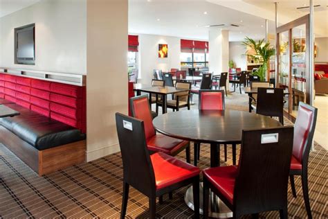 Holiday Inn Express Glasgow Airport - City Glasgow