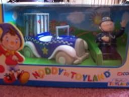 Noddy Play Scenes - Mr Plod Figure & Police Car (inc. play scene): Amazon.co.uk: Toys & Games