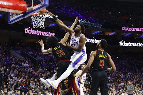 NBA: Joel Embiid delivers incredible poster dunk