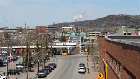 Travel Restrictions On Canadian Border Cut Back-And-Forth For Families, Businesses | WBUR