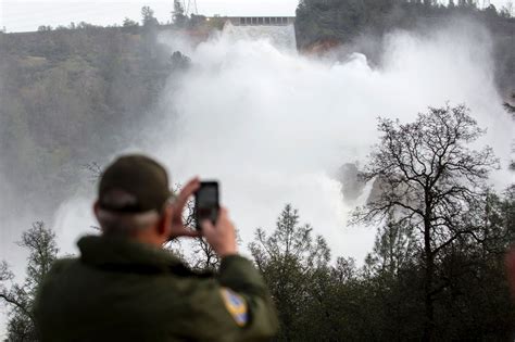 The crisis at Oroville Dam, explained - Vox