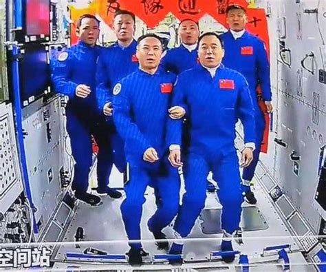 Astronauts meet in Tiangong space station core module