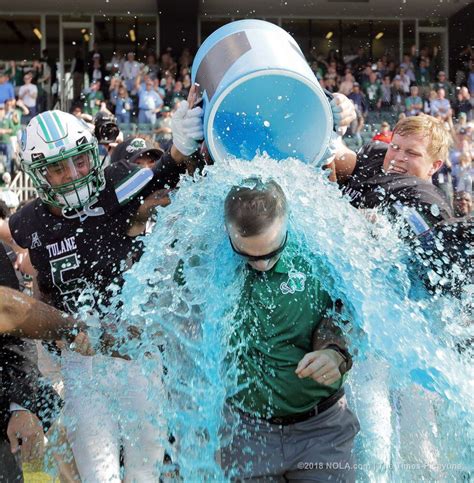 Tulane wins their first bowl game in 16 years