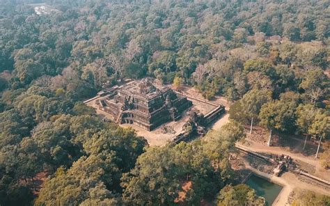 Bayon Temple Travel Guide 2024 - Best Time To Visit