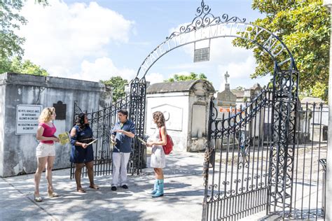 New Orleans Cemetery Tours