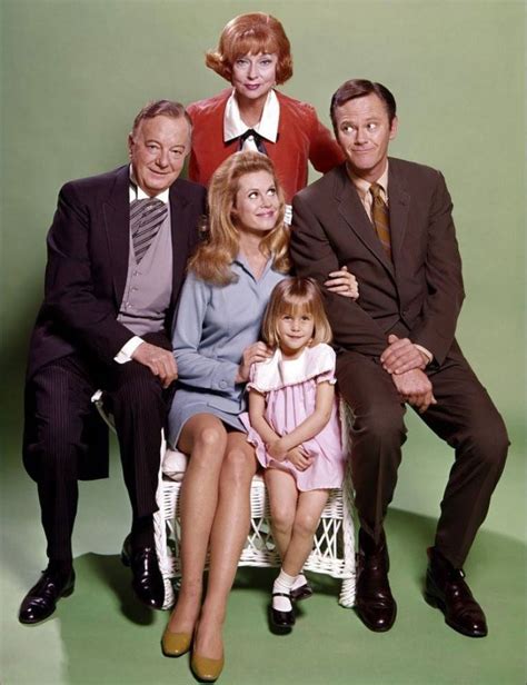 Bewitched | Cast, Characters, & Facts | 1960s tv shows, Bewitched tv show, Elizabeth montgomery