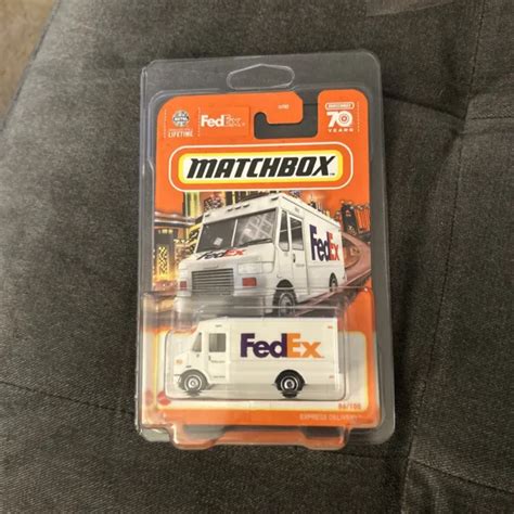 MATCHBOX - FEDEX Express Delivery - 2023 FedEx Truck 1:64 SHIPPED IN PROTECTOR! $9.99 - PicClick