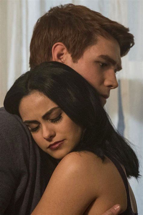 Why It's Time to Start Shipping Veronica and Archie on Riverdale ...