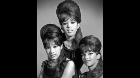 The Ronettes - Sleigh Ride - YouTube