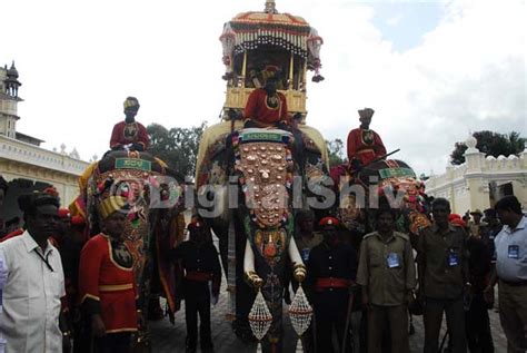 Ambari at Mysore Dasara 2010 | Shiva Purohith | Flickr