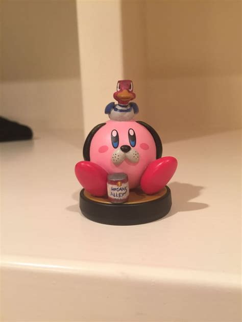 A nifty-looking custom Kirby amiibo (x-post /r/amiibo) : Kirby