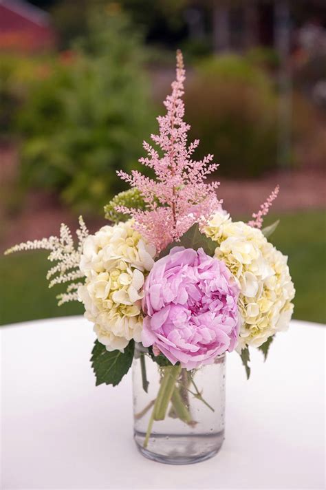 September Wedding Flowers: What’s in Season | September wedding flowers, Flower centerpieces ...