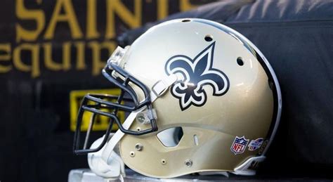 New Orleans Saints helmet | Saints football, New orleans saints, Football helmets