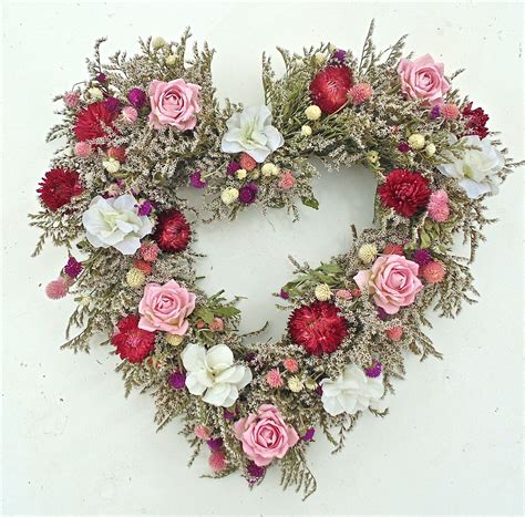 22" Celebration Heart Wreath | Diy valentine's day decorations, Valentines outdoor decorations ...