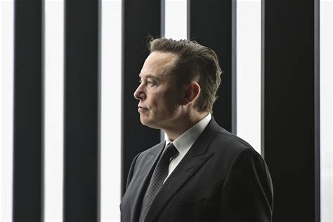 Elon Musk’s Charitable Contributions and Donor Privacy