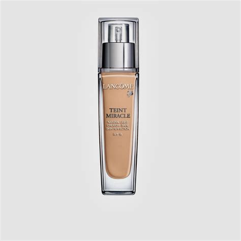 All Things Makeup: Lancome Teint Miracle Foundation