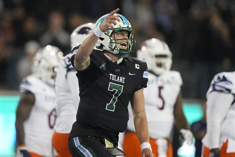 Tulane QB Michael Pratt named AAC offensive player of the year and ...