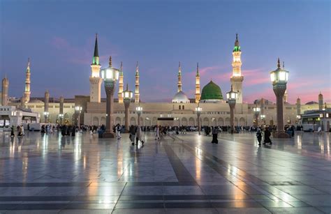 Ramadan Kareem: All Hands on Deck at the Prophet’s Mosque in Madinah | Al Bawaba