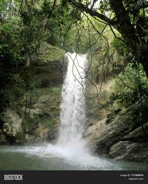 Gozalandia Waterfall Image & Photo (Free Trial) | Bigstock