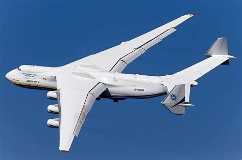 The Antonov AN-225 vs Airbus A380 - What Plane Is Bigger?