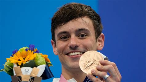 Tokyo 2020 Olympics: Tom Daley wins bronze medal in 10m individual platform | Olympics News ...