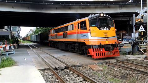 รถไฟไทย ย่านชานเมือง - ในเมือง | รถไฟสวยๆ - Việt Nam Nhân Văn