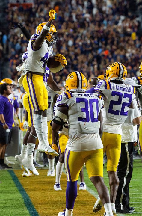 Aggie Football: Get to know the opponent: LSU Tigers