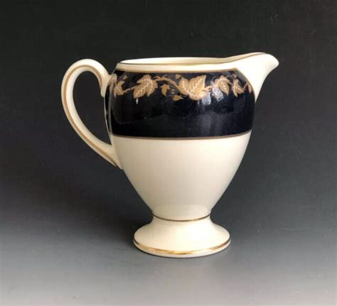 Wedgwood Bone China England Creamer Blue And 22k Gold Rim 4” | eBay