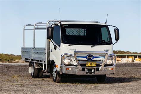 HINO EXPANDS HYBRID ELECTRIC RANGE