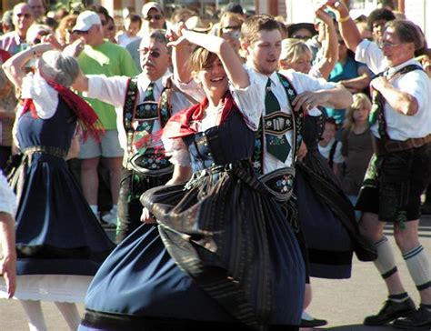 Celebrate German culture at Oktoberfest – The Linfield Review