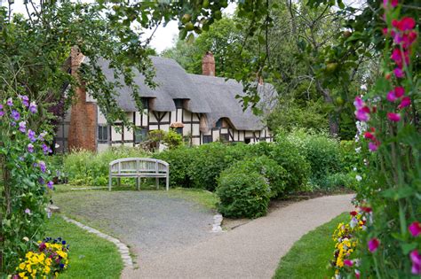 Anne Hathaway's Cottage - Young Archaeologists' Club - Archaeology for you