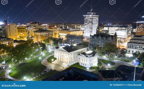 Night Lights Illuminate the Virgina Statehouse in Downtown Richmond ...