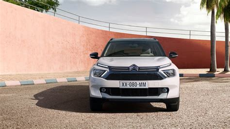 Citroen C3 Aircross SUV unveiled in India, will go on sale in 2023: See ...