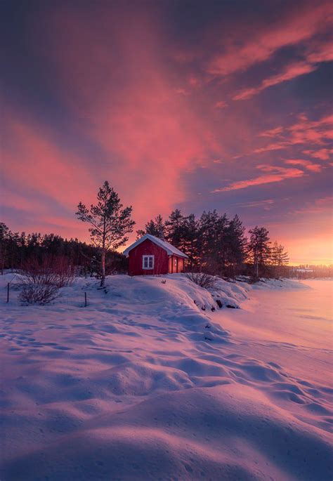 Photographing the Same Red Cabin Over the Years | Winter pictures ...