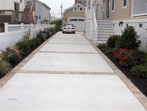 Wie Beton und Fertiger Einfahrt oder Beton mit Stanzkante statt. #brickwalkway | Driveway design ...