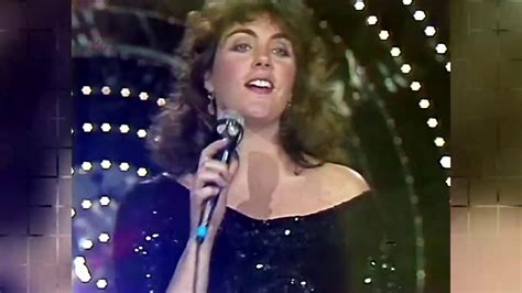 *GLORIA* - LAURA BRANIGAN - 1982 (RM) - YouTube