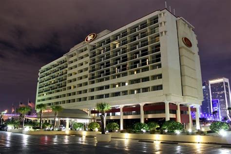 DoubleTree by Hilton Hotel Jacksonville Riverfront is one of the best ...