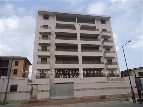 For rent: 3 bedroom Flat & Apartment Sinari Daranijo Street, Victoria ...