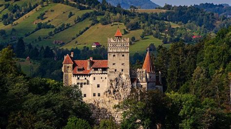 Bran Castle - Aerial Summer Video - YouTube