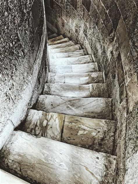 How to see the Leaning Tower of Pisa from Florence, Italy