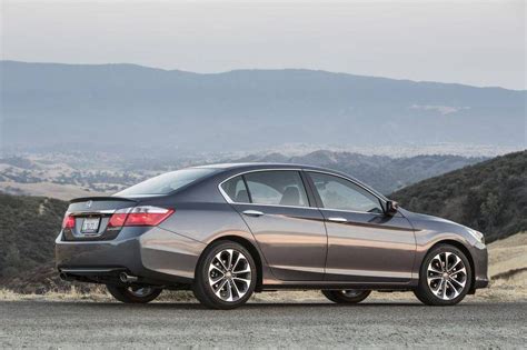 Review: New Honda Accord “excellent,” yet pricier than the competition - The Globe and Mail