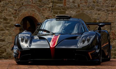 Pagani Zonda Revolucion HD Photos, Specs