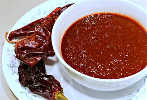 Easy New Mexican Red Chile Sauce | Recipe | Mexican food recipes, Food recipes, Sauce recipes