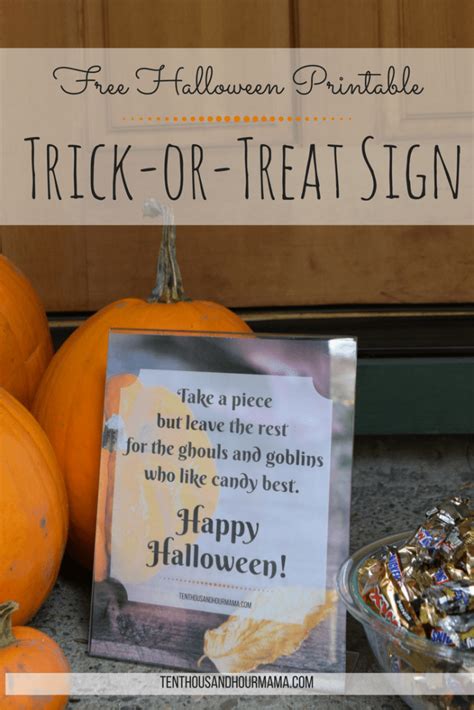 Trick or treat sign: Free Halloween printable and download