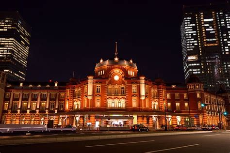 The Tokyo Station Hotel – Night view | 駅舎, 丸の内 イルミネーション, 東京 駅