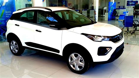 TATA NEXON XM CALGARY WHITE WALK AROUND AND SPECS - YouTube