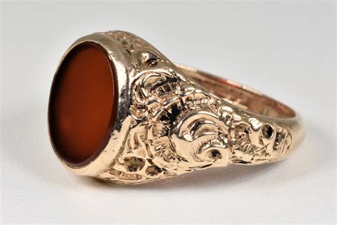 Vintage 9ct Gold Mens Carnelian Ring, (Birmingham, 1979) | landseerlake