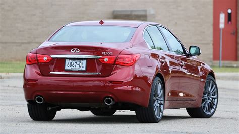 Review: 2016 Infiniti Q50 Red Sport 400