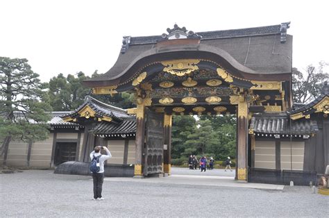 A walk through Nijo Castle Kyoto - Points with a Crew